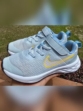 Sz 12.5 Toddler Girl's NIKE REVOLUTION 6 "Aura Worn Blue" Bungee Lace/Adj Strap